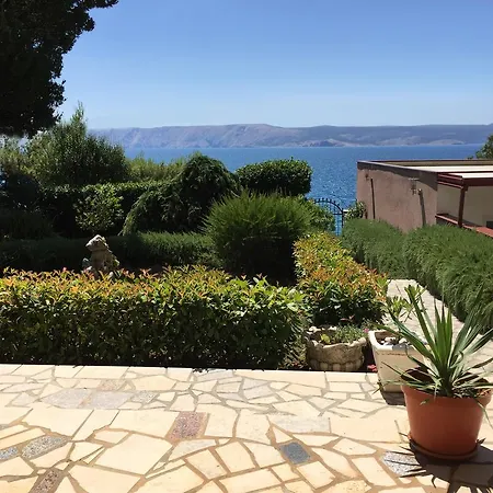 Apartament Novi *
